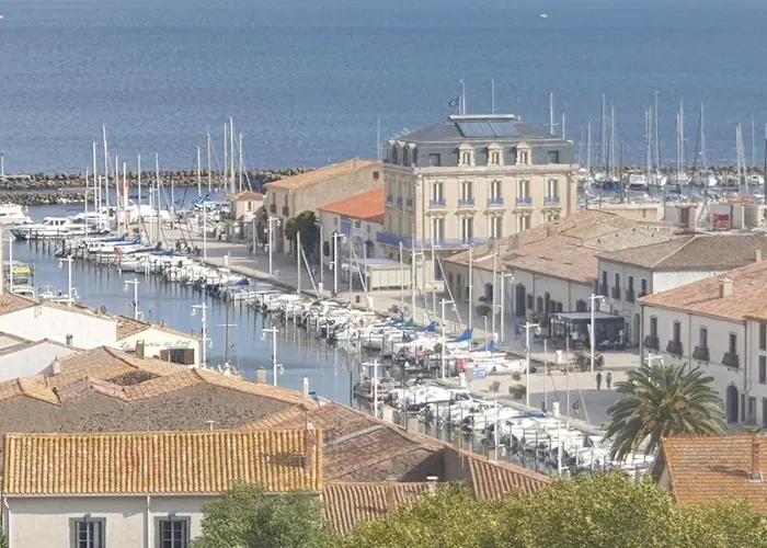 Maison De Village Proche De L'etang Et De La * Marseillan (Herault)